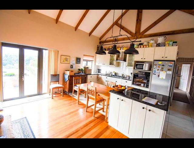 3 BEDROOM PROPERTY TO RENT IN KRAAIBOSCH MANOR
